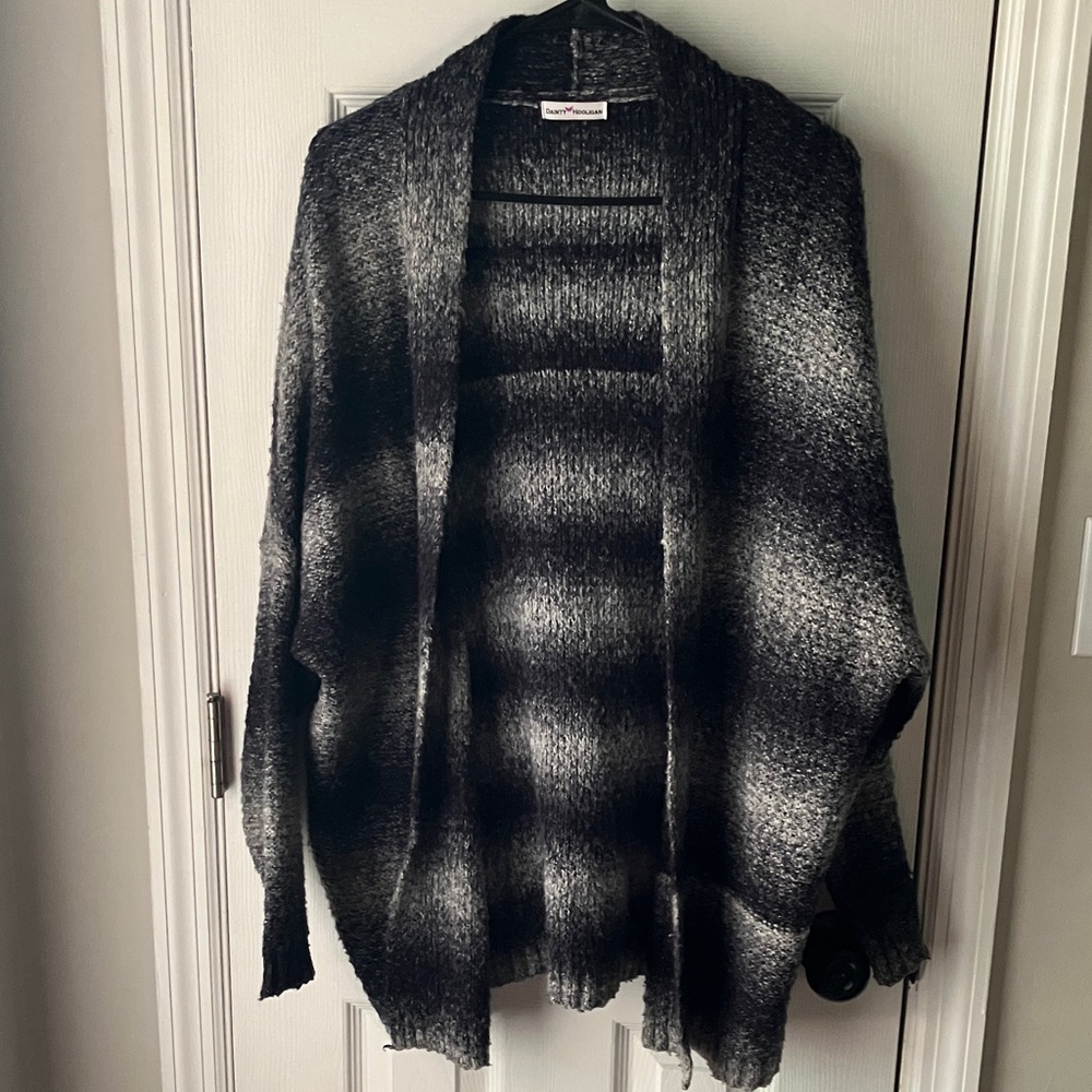 Dainty Hooligan Black and Gray Gradient Cardigan